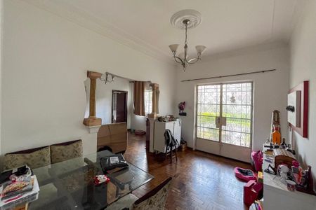 Casa à venda com 304m², 3 quartos e 4 vagas Casa à venda com 304m², 3 quartos e 4 vagasSala de Jantar