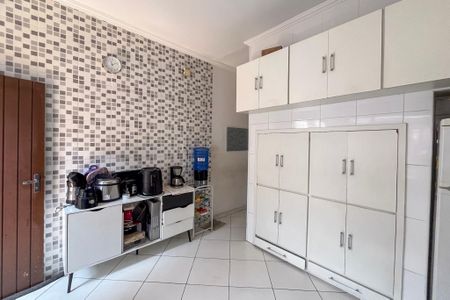 Casa à venda com 304m², 3 quartos e 4 vagas Casa à venda com 304m², 3 quartos e 4 vagasCozinha