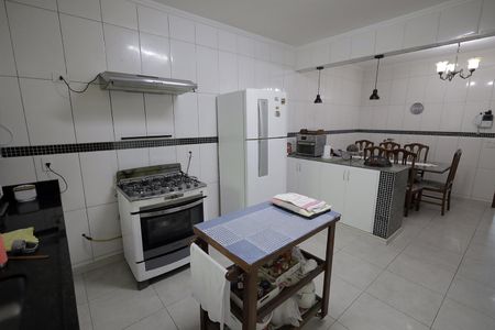 Casa à venda com 236m², 4 quartos e 4 vagasCozinha