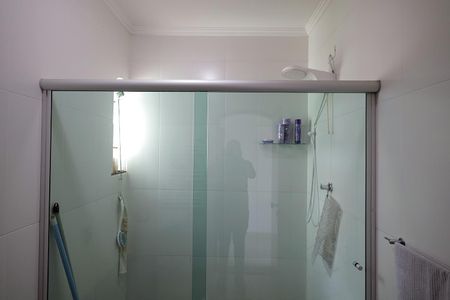 Casa à venda com 236m², 4 quartos e 4 vagasBanheiro Suíte 2