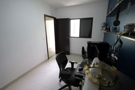 Casa à venda com 236m², 4 quartos e 4 vagasQuarto 2