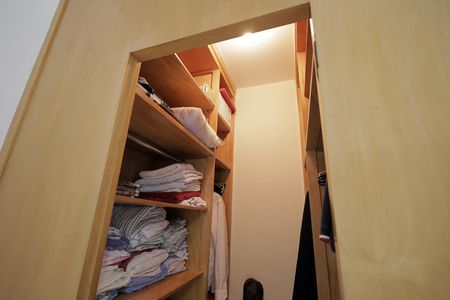 Casa à venda com 236m², 4 quartos e 4 vagasCloset Quarto Suíte 1