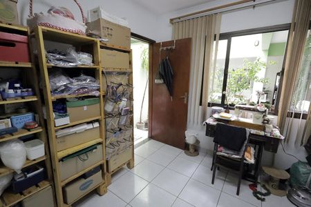 Casa à venda com 236m², 4 quartos e 4 vagasEdicula