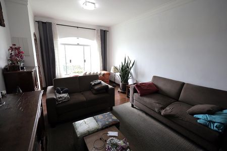 Casa à venda com 236m², 4 quartos e 4 vagasSala