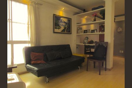 Sala de apartamento à venda com 3 quartos, 88m² em Piratininga, Osasco