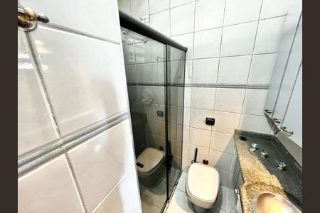 Apartamento à venda com 80m², 3 quartos e 1 vaga Apartamento à venda com 80m², 3 quartos e 1 vagaBanheiro