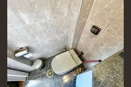 Apartamento à venda com 80m², 3 quartos e 1 vaga Apartamento à venda com 80m², 3 quartos e 1 vagaBanheiro da Suíte