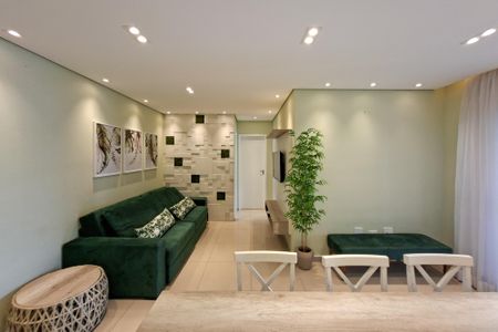 Apartamento para alugar com 74m², 2 quartos e sem vaga Apartamento para alugar com 74m², 2 quartos e sem vagaSala