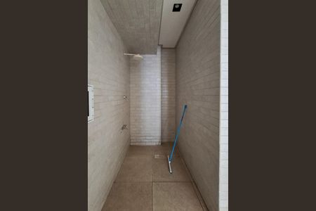 Apartamento para alugar com 74m², 2 quartos e sem vaga Apartamento para alugar com 74m², 2 quartos e sem vagaDucha