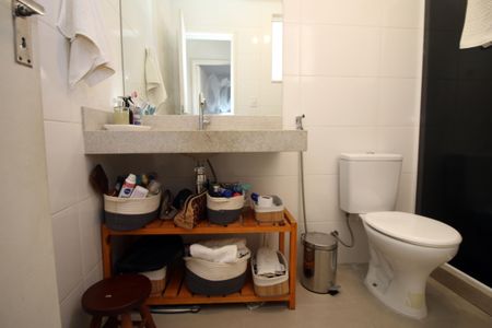 Apartamento à venda com 69m², 2 quartos e sem vagaBanheiro