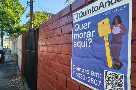 Apartamento à venda com 153m², 3 quartos e 3 vagas Apartamento à venda com 153m², 3 quartos e 3 vagasPlaca