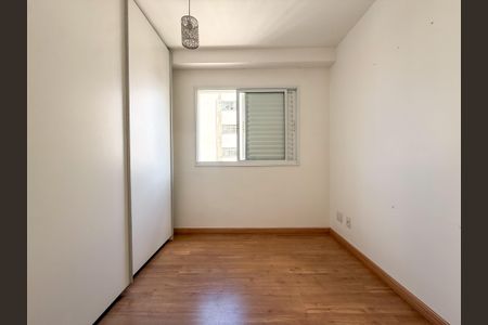 Apartamento para alugar com 98m², 3 quartos e 2 vagas Apartamento para alugar com 98m², 3 quartos e 2 vagasQuarto