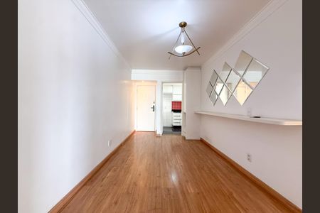 Apartamento para alugar com 98m², 3 quartos e 2 vagas Apartamento para alugar com 98m², 3 quartos e 2 vagasSala