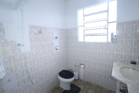 Casa para alugar com 180m², 3 quartos e 2 vagasBanheiro 1