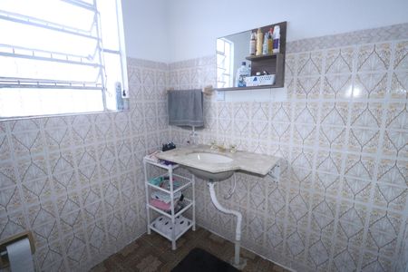 Casa para alugar com 180m², 3 quartos e 2 vagasBanheiro 1