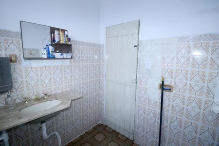 Casa para alugar com 180m², 3 quartos e 2 vagasBanheiro 1