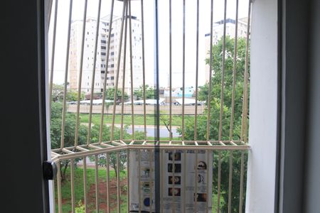 Sala de apartamento para alugar com 2 quartos, 60m² em Setor Goiânia 2, Goiânia