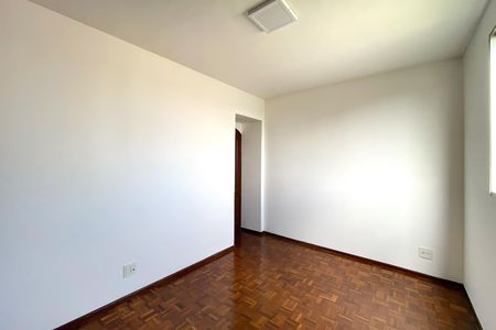 Apartamento para alugar com 120m², 3 quartos e 2 vagas Apartamento para alugar com 120m², 3 quartos e 2 vagasQuarto 2
