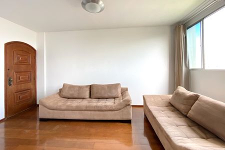 Sala de apartamento para alugar com 3 quartos, 120m² em Sagrada Família, Belo Horizonte
