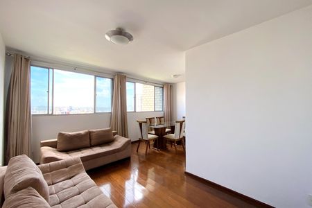 Apartamento para alugar com 120m², 3 quartos e 2 vagas Apartamento para alugar com 120m², 3 quartos e 2 vagasSala