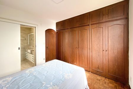 Apartamento para alugar com 120m², 3 quartos e 2 vagas Apartamento para alugar com 120m², 3 quartos e 2 vagasSuite