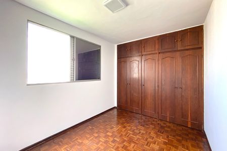 Apartamento para alugar com 120m², 3 quartos e 2 vagas Apartamento para alugar com 120m², 3 quartos e 2 vagasQuarto 2