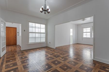 Sala de apartamento à venda com 3 quartos, 123m² em Independência, Porto Alegre