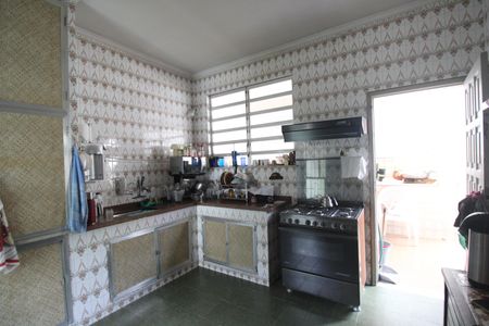 Casa à venda com 340m², 3 quartos e 4 vagasCozinha