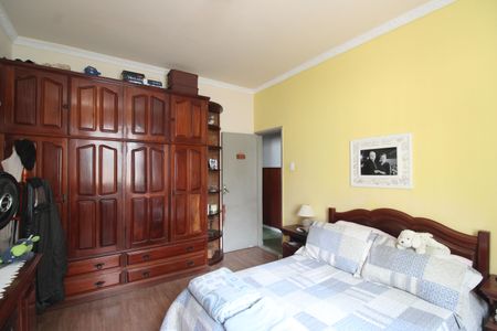 Casa à venda com 340m², 3 quartos e 4 vagas  Quarto 1    