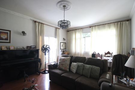 Sala de casa à venda com 3 quartos, 340m² em Tanque, Rio de Janeiro