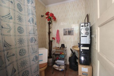 Casa à venda com 340m², 3 quartos e 4 vagasLateral 2 - Banheiro