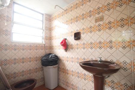 Casa à venda com 340m², 3 quartos e 4 vagasTerraço - Banheiro