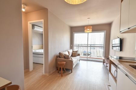 Sala/cozinha de apartamento para alugar com 1 quarto, 33m² em Vila Mariana, São Paulo