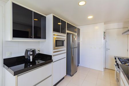 Apartamento à venda com 133m², 3 quartos e 3 vagasCozinha