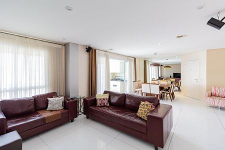 Sala de apartamento à venda com 3 quartos, 133m² em Vila Romana, São Paulo
