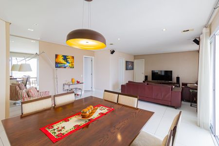 Apartamento à venda com 133m², 3 quartos e 3 vagasSala