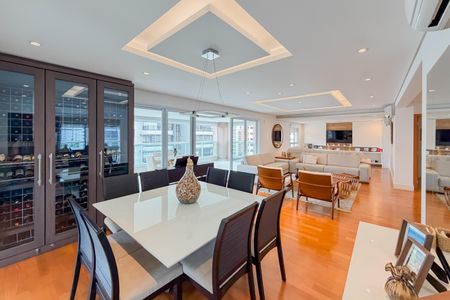 Sala de apartamento à venda com 3 quartos, 268m² em Jardim Vila Mariana, São Paulo