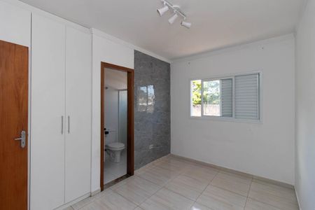 Casa de condomínio para alugar com 60m², 2 quartos e 1 vagaQuarto Suíte 1