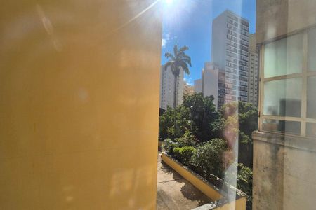 Vista da Sala  de apartamento para alugar com 2 quartos, 79m² em Centro, Campinas