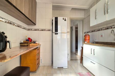 Apartamento para alugar com 79m², 2 quartos e sem vagaCozinha 