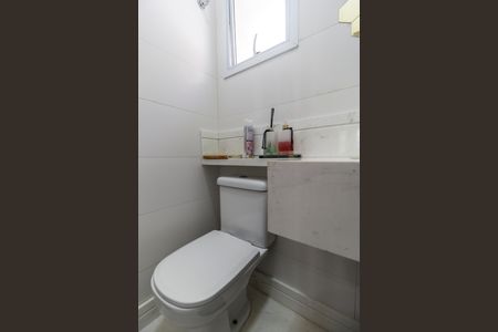 Casa de condomínio à venda com 300m², 3 quartos e 4 vagasLavabo