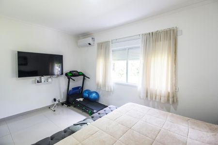 Casa de condomínio à venda com 300m², 3 quartos e 4 vagasSuíte 2