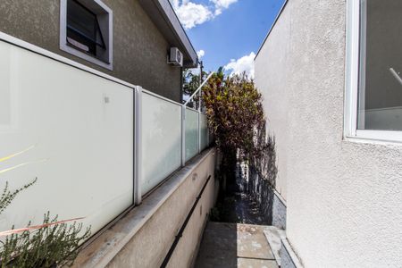 Casa de condomínio à venda com 300m², 3 quartos e 4 vagasCorredor