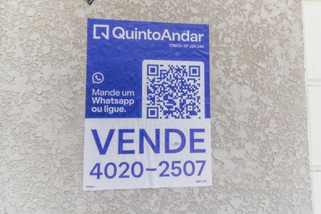 Casa de condomínio à venda com 300m², 3 quartos e 4 vagasVista da Rua