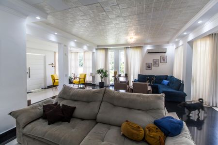 Casa de condomínio à venda com 300m², 3 quartos e 4 vagasSala 