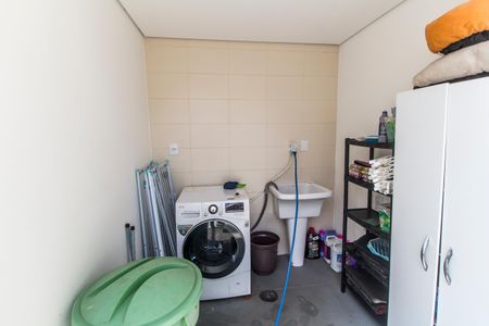 Casa de condomínio à venda com 300m², 3 quartos e 4 vagasÁrea de Serviço