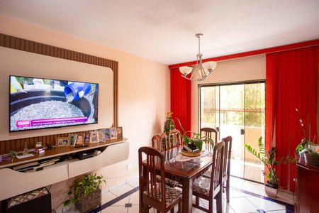 Apartamento para alugar com 75m², 2 quartos e 1 vagaSala