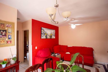 Apartamento para alugar com 75m², 2 quartos e 1 vagaSala