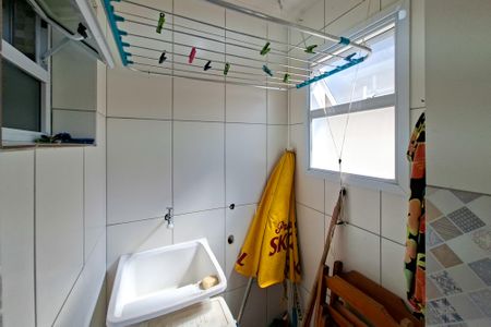 Casa de condomínio para alugar com 68m², 2 quartos e 1 vagaÁrea de Serviço