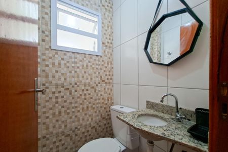 Casa de condomínio para alugar com 68m², 2 quartos e 1 vagaLavabo 